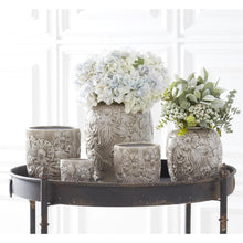 Load image into Gallery viewer, 13 Inch Mixed Green Foliage w/Berries Bundle (6 Stems)