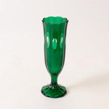 Load image into Gallery viewer, Evergreen Crest Glass Flute