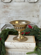 Load image into Gallery viewer, Imperial Urn | 5.5"