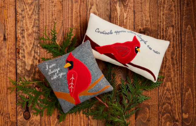 CARDINAL MINI FELTED PILLOWS ( 2 Styles)