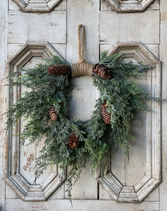 Silver Thread Cedar Wreath | 16"