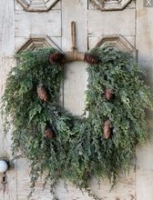 Load image into Gallery viewer, Silver Thread Cedar Wreath | 28&quot;