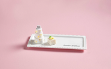 Load image into Gallery viewer, Wedding Cake Light-Up Sitter