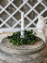 Load image into Gallery viewer, Galilee Boxwood Candle Ring | 6.5"
