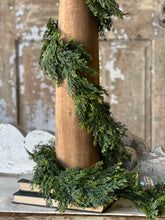 Load image into Gallery viewer, Clifton Hills Cedar Garland | 6'