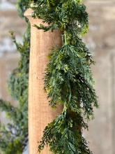 Load image into Gallery viewer, Clifton Hills Cedar Garland | 6'
