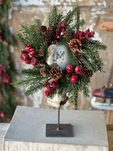 Load image into Gallery viewer, Bluster Berry Greens Candle Ring | 4.5"