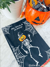 Load image into Gallery viewer, Skeleton Hallow Printed Towel
