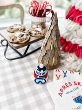 Load image into Gallery viewer, Après Ski Light-Up Sitter