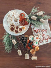 Load image into Gallery viewer, Santa Tree Board Set