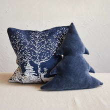 Load image into Gallery viewer, Woven Cotton Velvet Tree Shaped Pillow